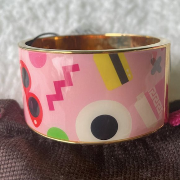 kate spade x Darcel | Donut Taxi Magnetic Hinged Bangle - Picture 7 of 11